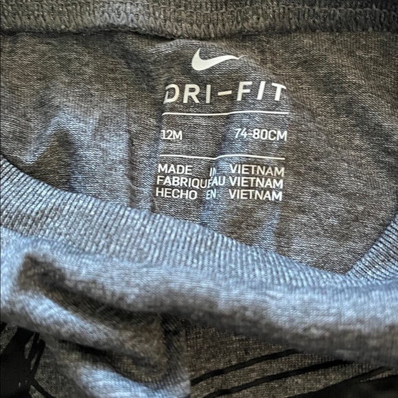 Nike Gray Top and Black Shorts Set with Yellow Logo - Picture 5 of 5